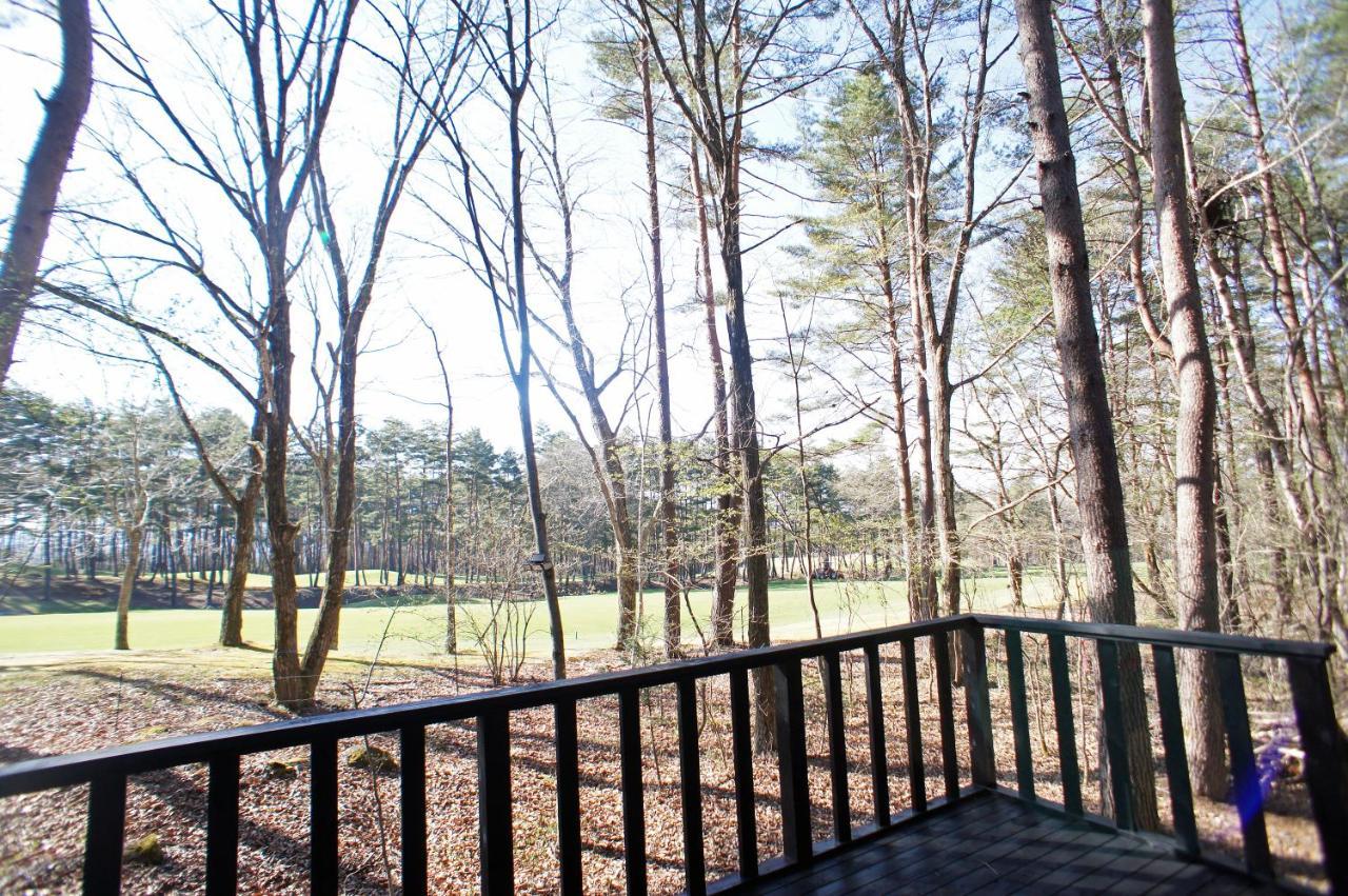 Haruna Wing Private Cottage In The Forest Overlooking The Golf Course Azumaiokozan Eksteriør bilde
